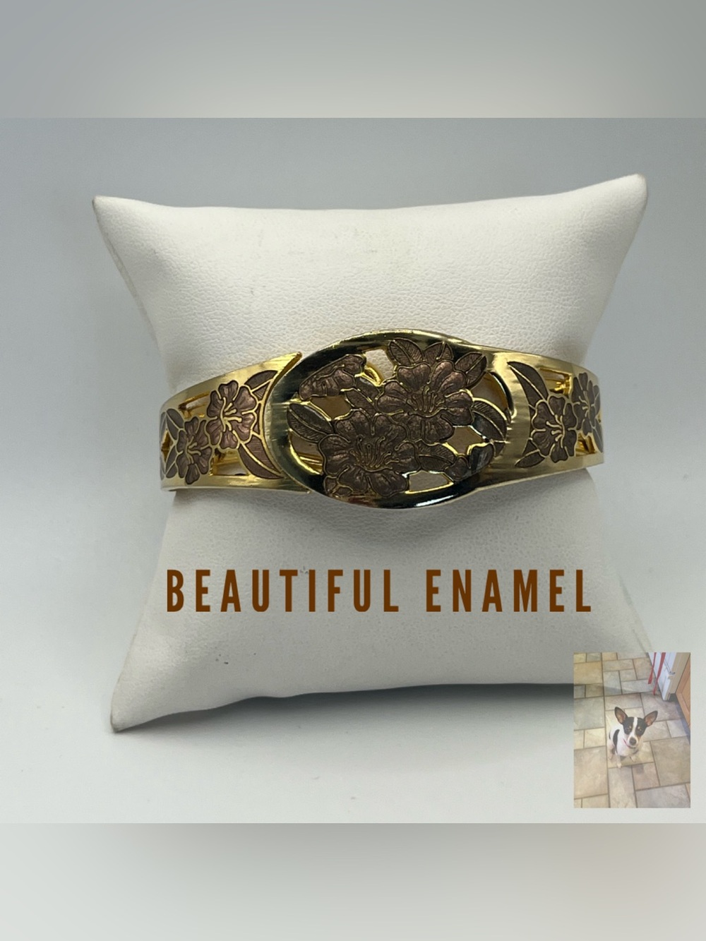 Gold Tone Enamel Hinged Bangle Bracelet